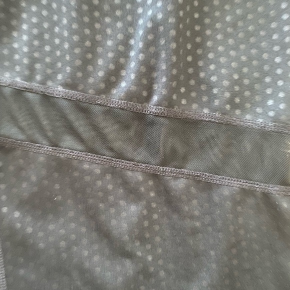 Black cropped plus size workout leggings - Picture 4 of 4